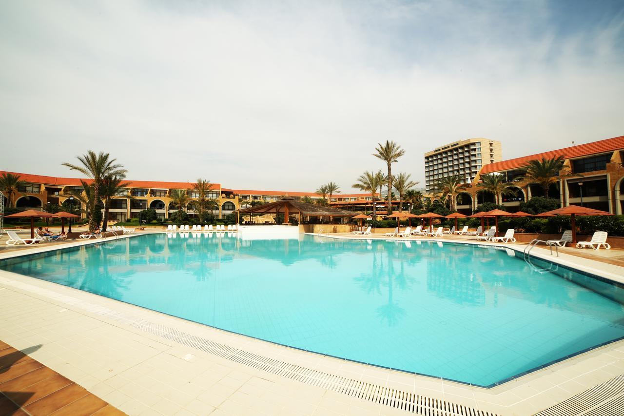 Jiyeh Marina Resort Hotel & Chalets Джійе Екстер'єр фото